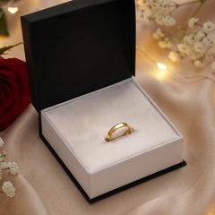 Engraved women's ring